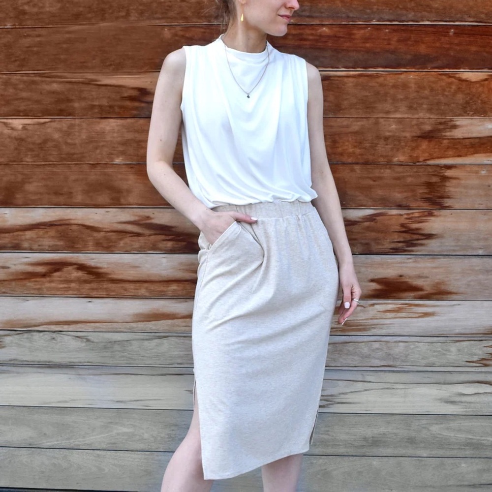 Elegantees NWT oatmeal pencil skirt size Large